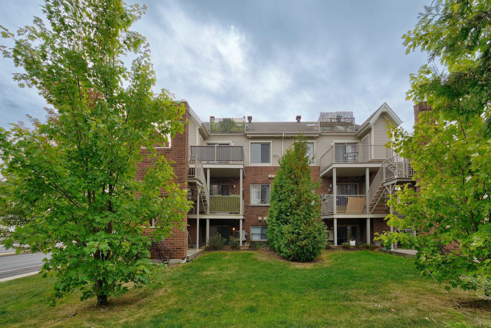 









3764


Boul. Gareau

,
Longueuil (Saint-Hubert),




QC
J3Y0M1

