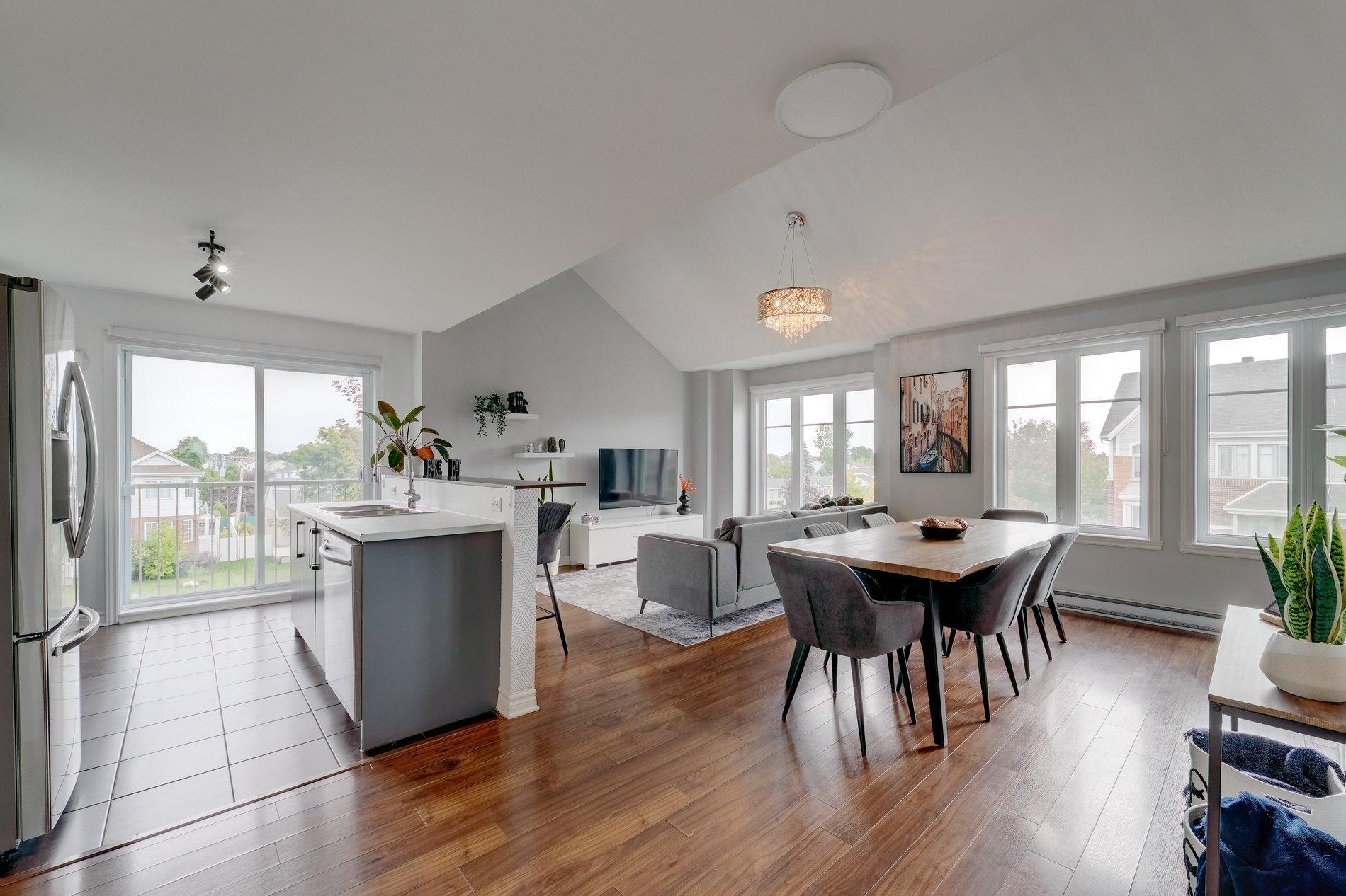









3764


Boul. Gareau

,
Longueuil (Saint-Hubert),




QC
J3Y0M1

