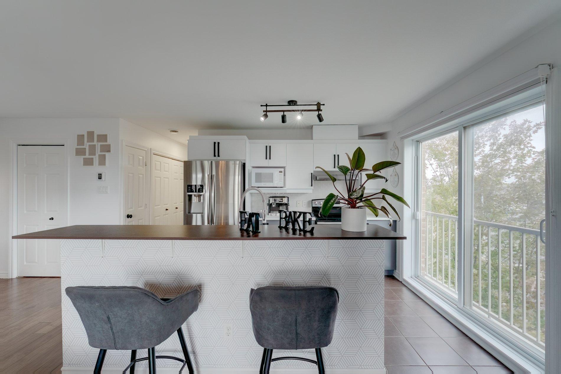 









3764


Boul. Gareau

,
Longueuil (Saint-Hubert),




QC
J3Y0M1


