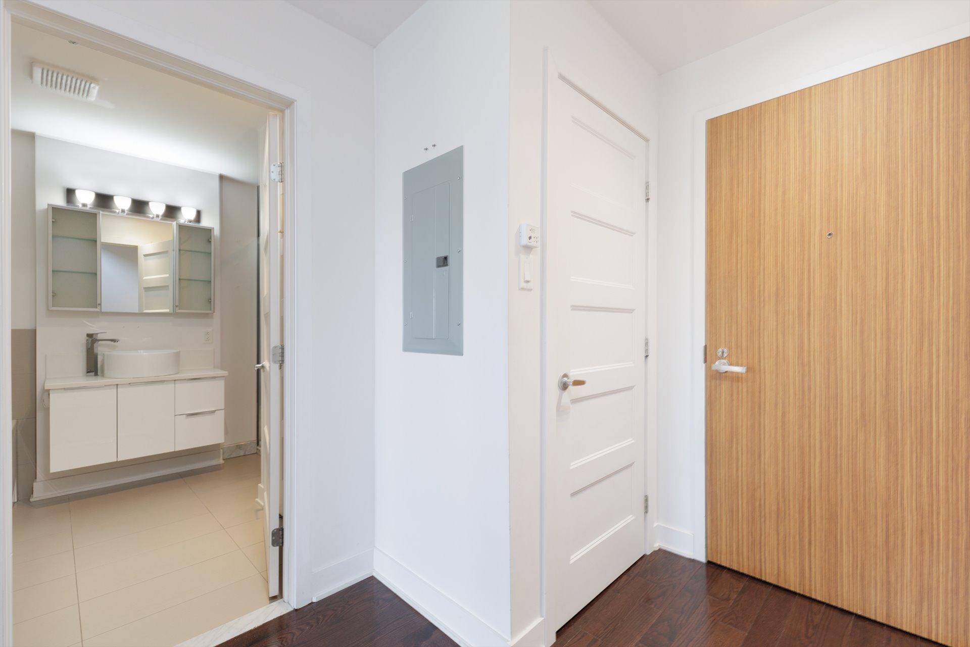 









3300


Boul. Cavendish

, 603,
Montréal (Côte-des-Neiges/Notre-Dame-de-Grâce),




QC
H4B2M8

