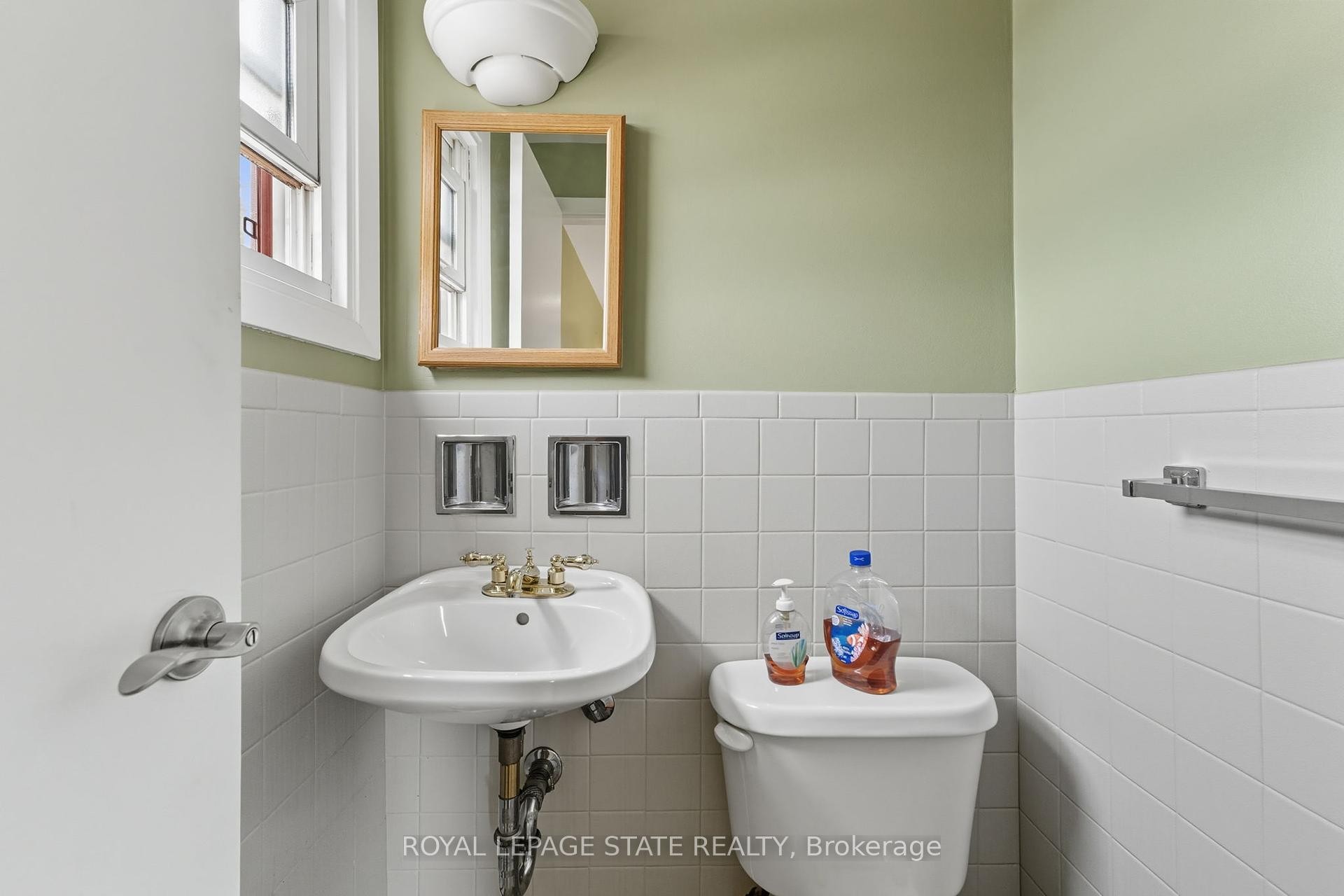 









328


Trinity Church

Road,
Hamilton,




ON
L0R 1P0


