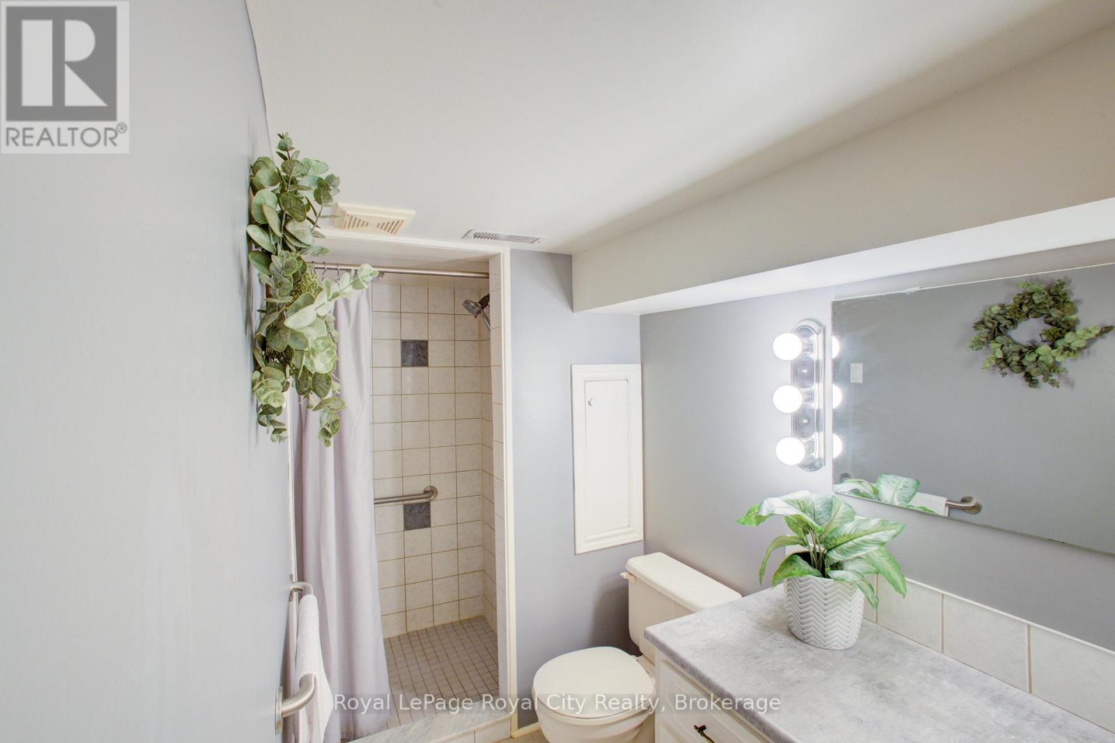 












330 SOUTH RIVER ROAD

,
Centre Wellington (Elora/Salem),




Ontario
N0B1S0

