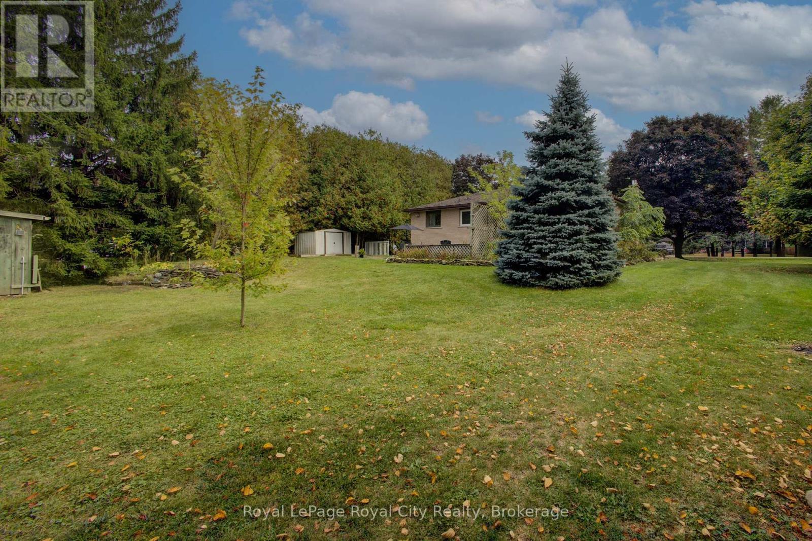 












330 SOUTH RIVER ROAD

,
Centre Wellington (Elora/Salem),




Ontario
N0B1S0

