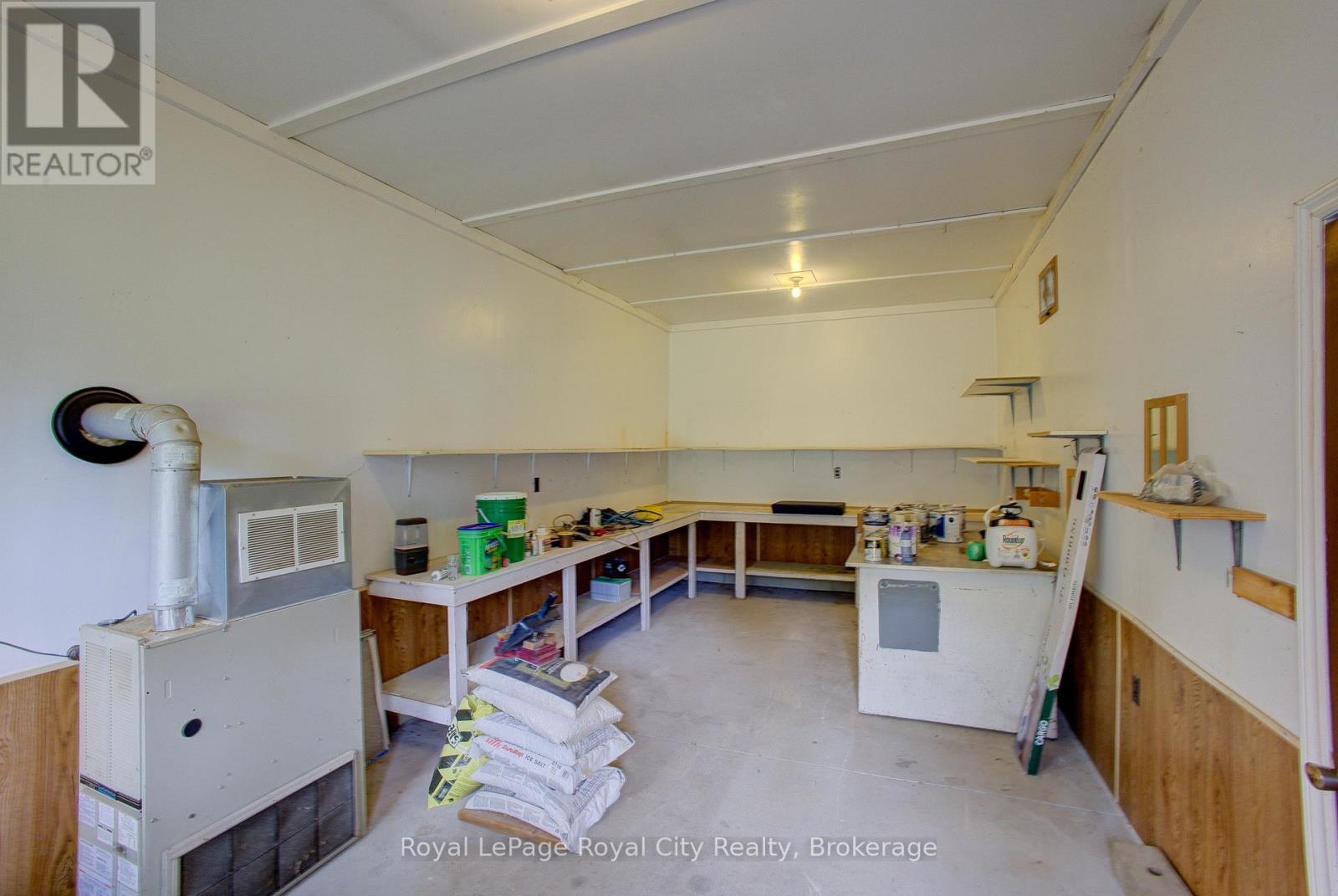 












330 SOUTH RIVER ROAD

,
Centre Wellington (Elora/Salem),




Ontario
N0B1S0

