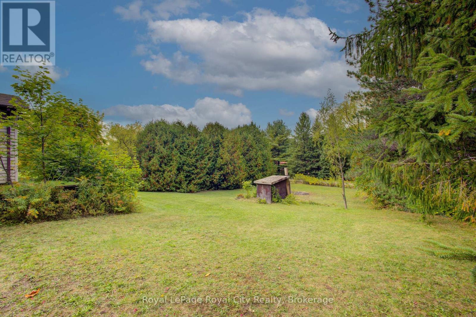 












330 SOUTH RIVER ROAD

,
Centre Wellington (Elora/Salem),




Ontario
N0B1S0

