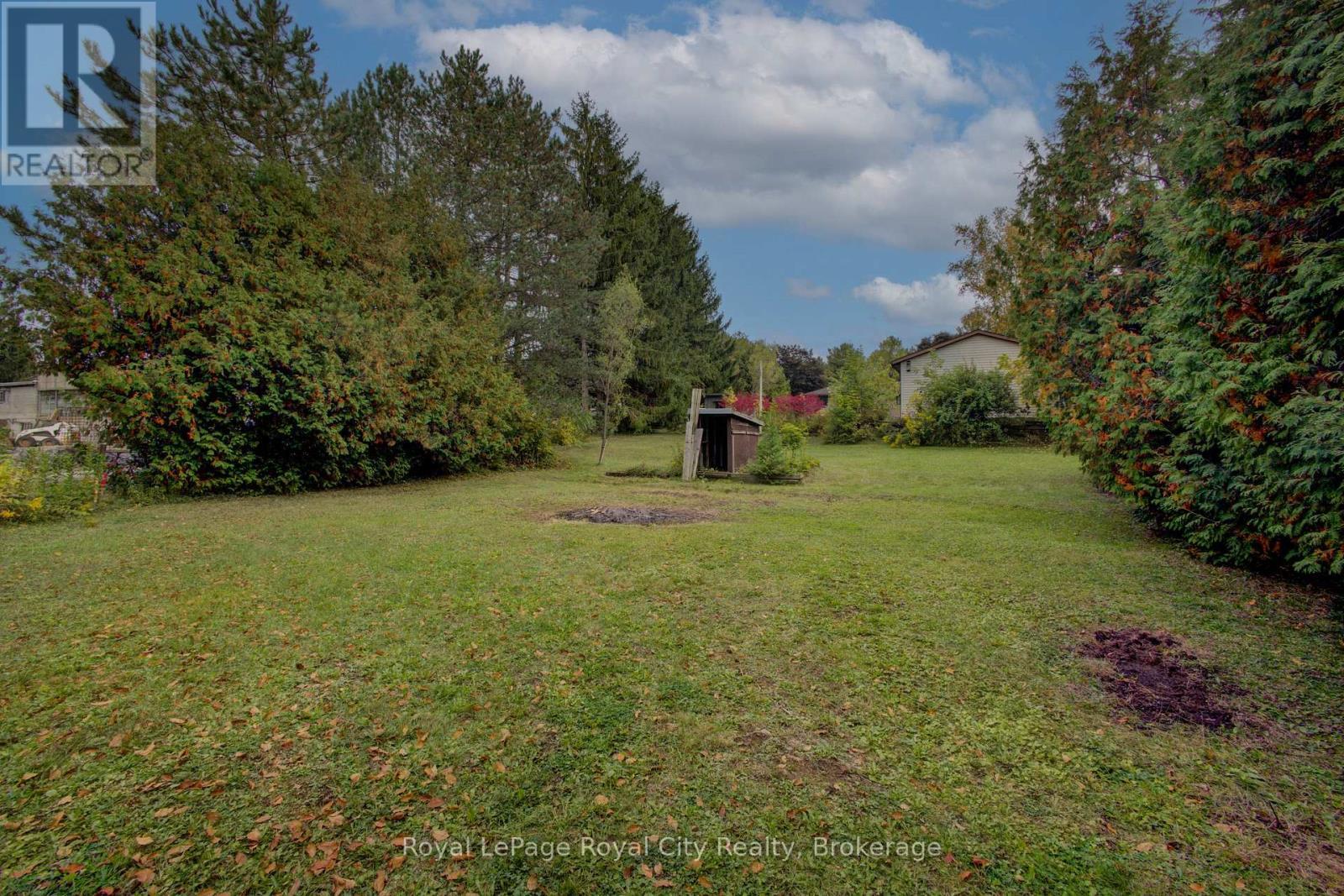 












330 SOUTH RIVER ROAD

,
Centre Wellington (Elora/Salem),




Ontario
N0B1S0

