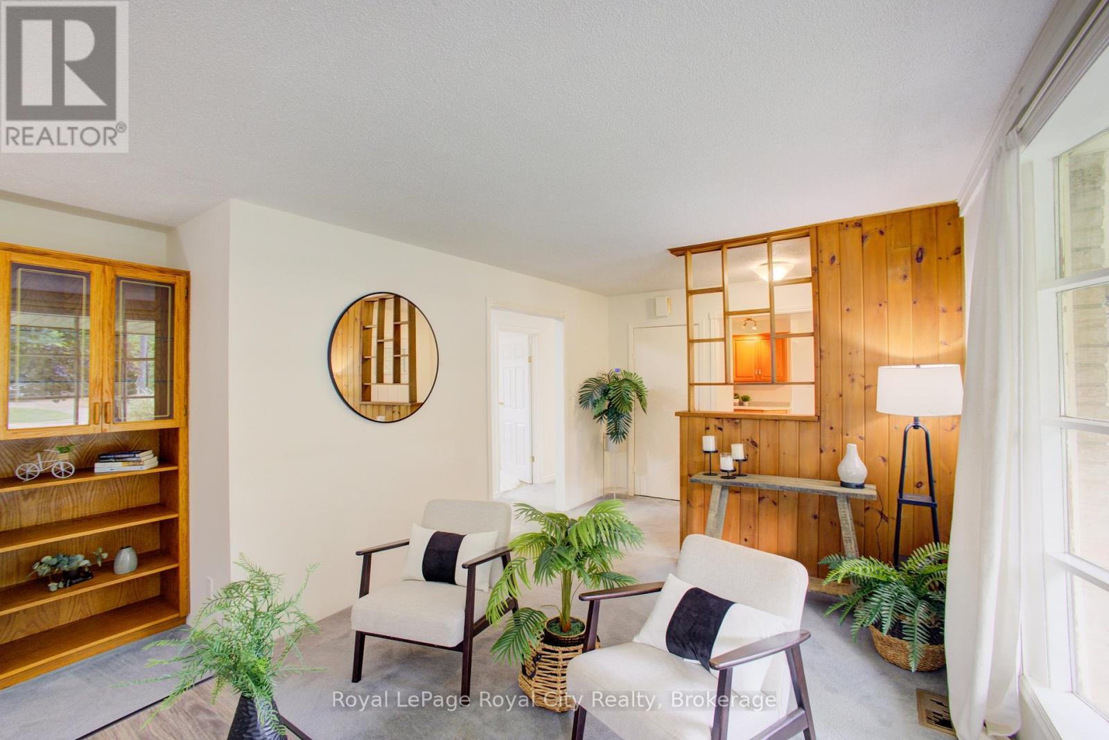 












330 SOUTH RIVER ROAD

,
Centre Wellington (Elora/Salem),




Ontario
N0B1S0

