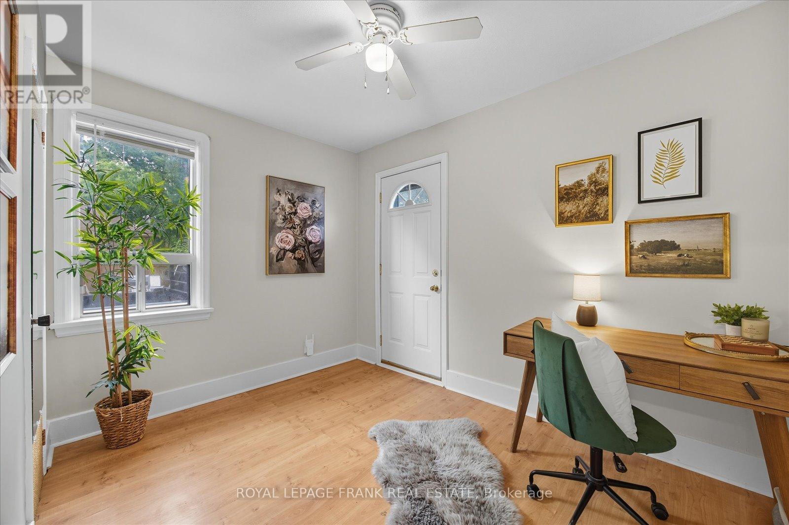 












71 LASALLE AVENUE

,
Oshawa (Central),




Ontario
L1H5Y3

