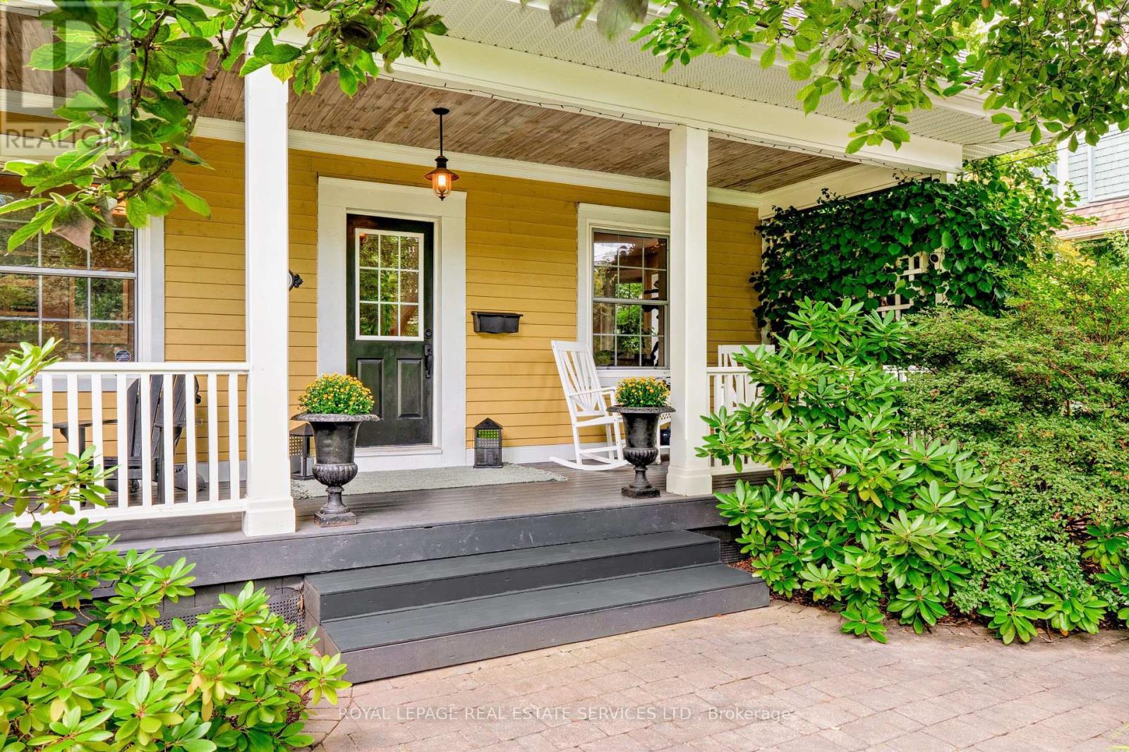 












938 MEADOW WOOD ROAD

,
Mississauga,




Ontario
L5J2S6

