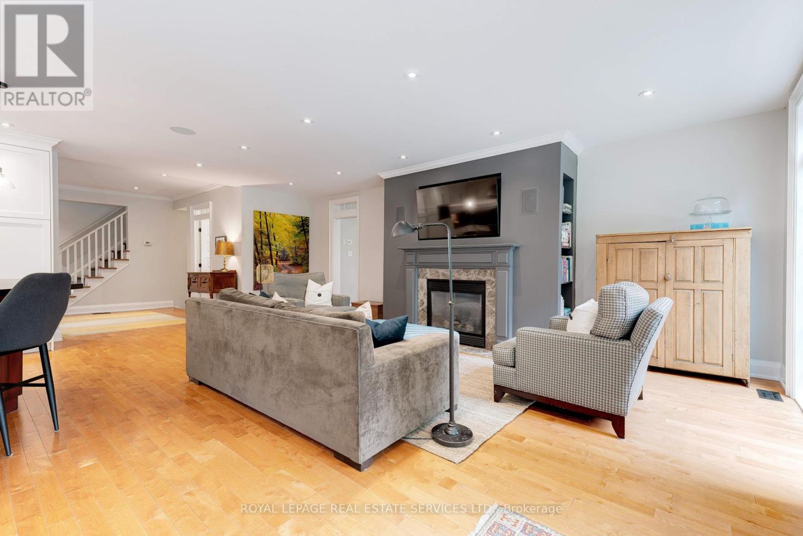 












938 MEADOW WOOD ROAD

,
Mississauga,




Ontario
L5J2S6

