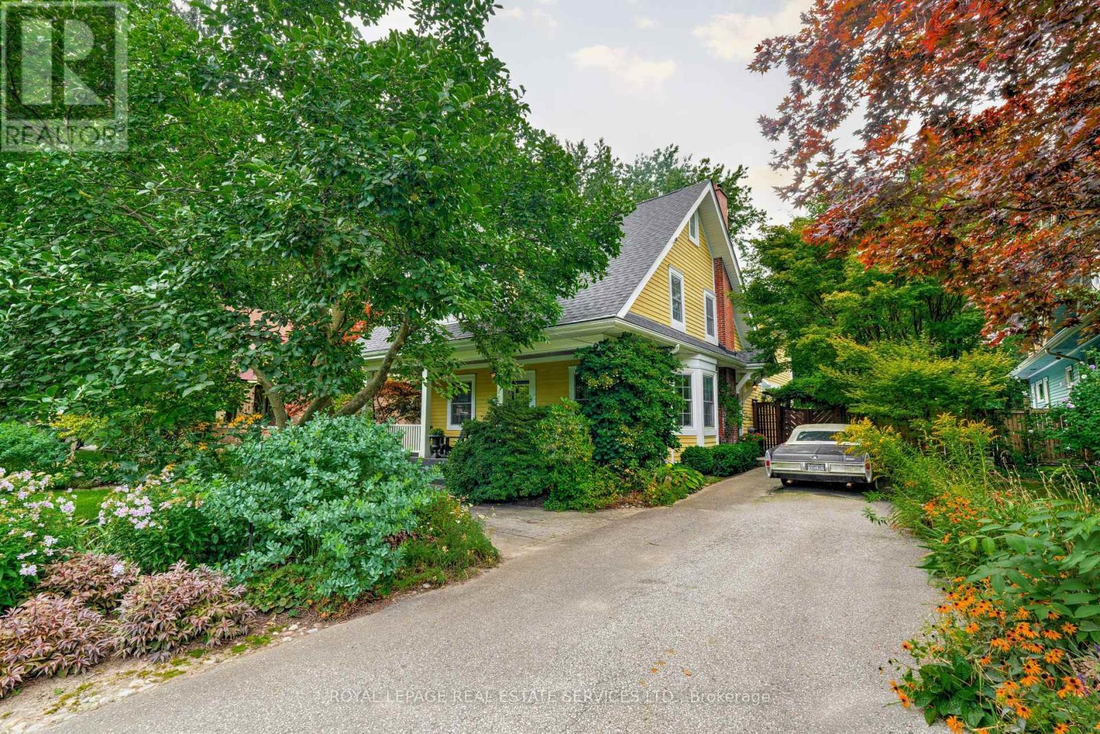 












938 MEADOW WOOD ROAD

,
Mississauga,




Ontario
L5J2S6

