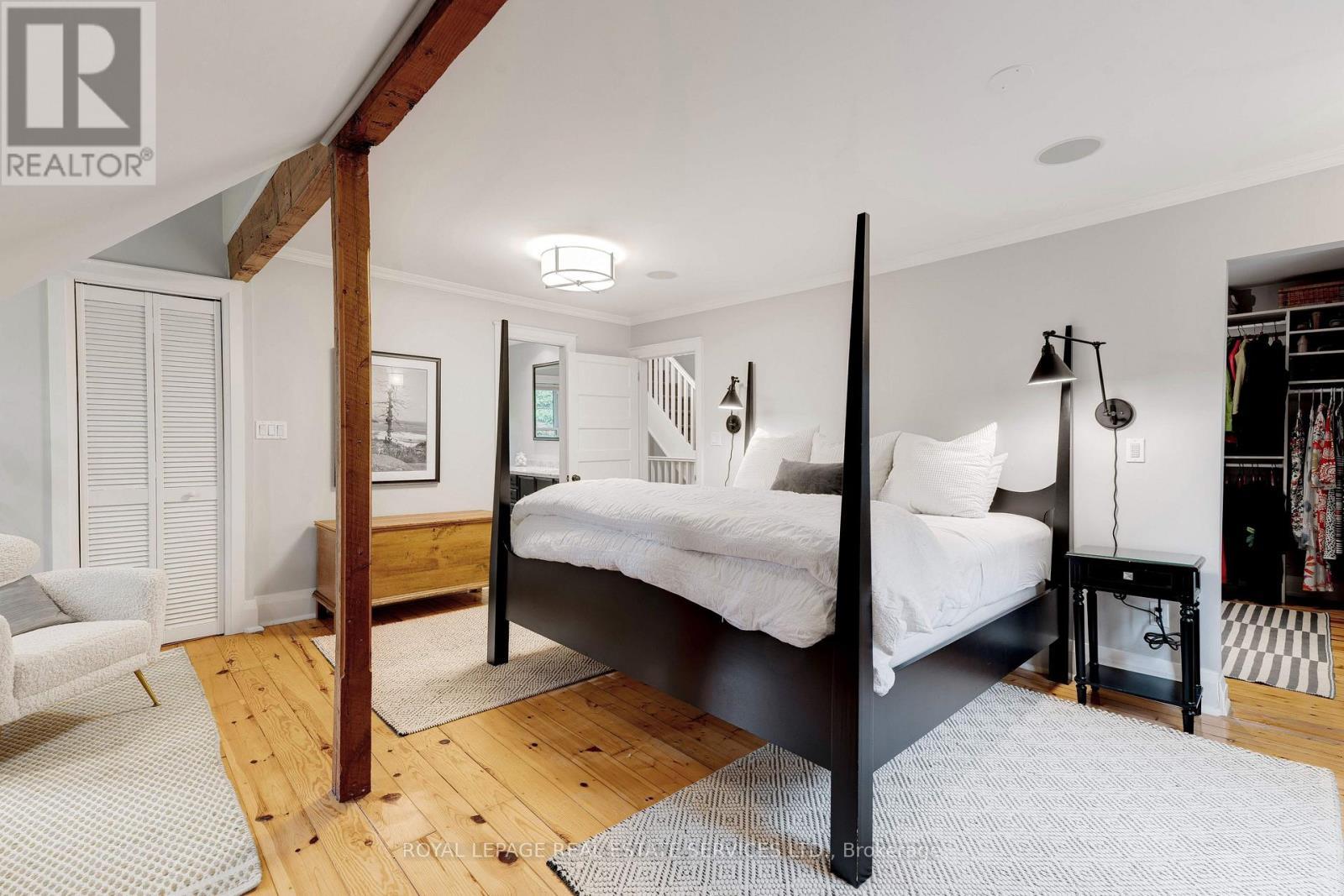 












938 MEADOW WOOD ROAD

,
Mississauga,




Ontario
L5J2S6

