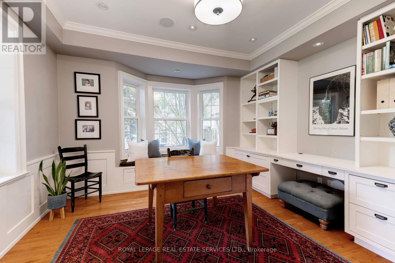 












938 MEADOW WOOD ROAD

,
Mississauga,




Ontario
L5J2S6

