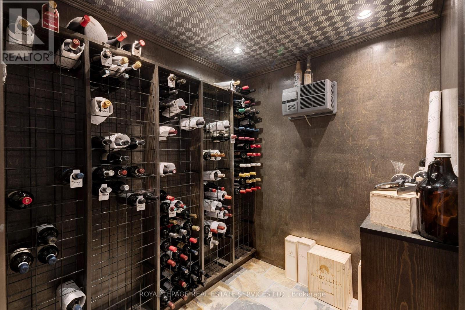 












938 MEADOW WOOD ROAD

,
Mississauga,




Ontario
L5J2S6

