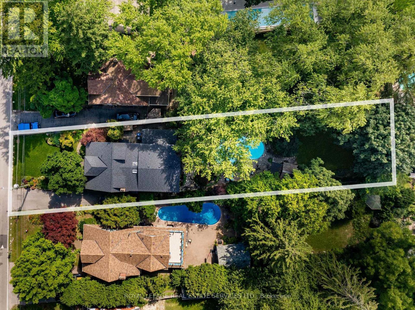 












938 MEADOW WOOD ROAD

,
Mississauga,




Ontario
L5J2S6

