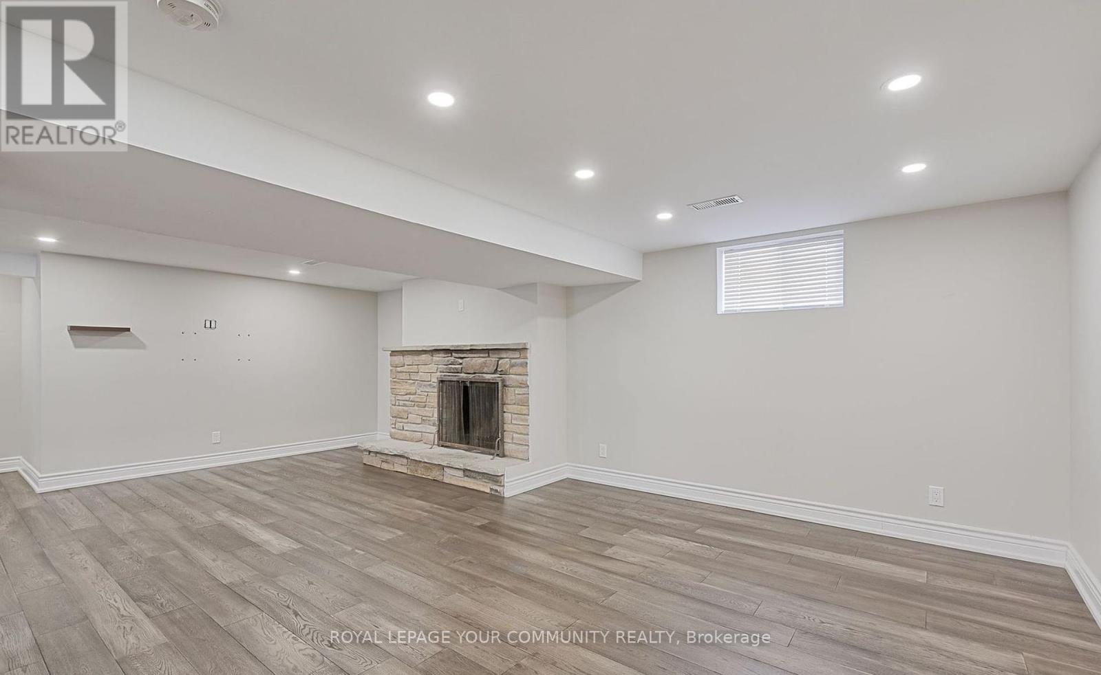 












5992 19TH AVENUE

,
Markham,




Ontario
L3P3J3

