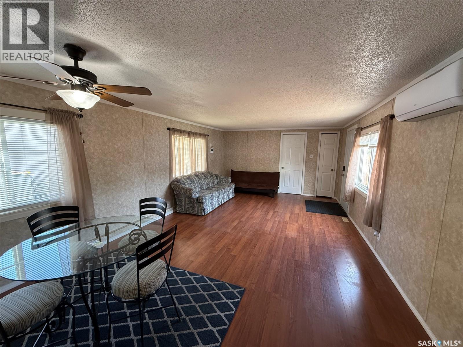 












36 Heritage ESTATES

,
Kindersley,




Saskatchewan
S0L1S0

