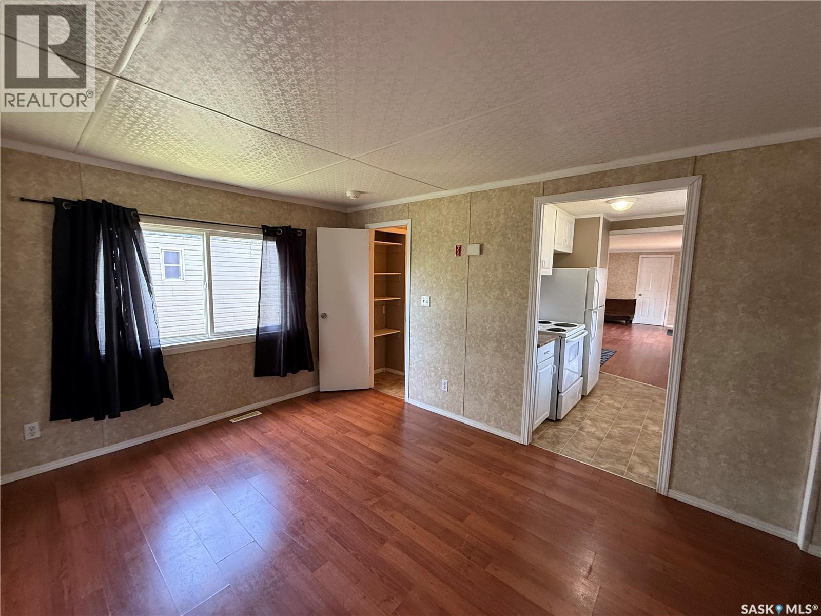 












36 Heritage ESTATES

,
Kindersley,




Saskatchewan
S0L1S0

