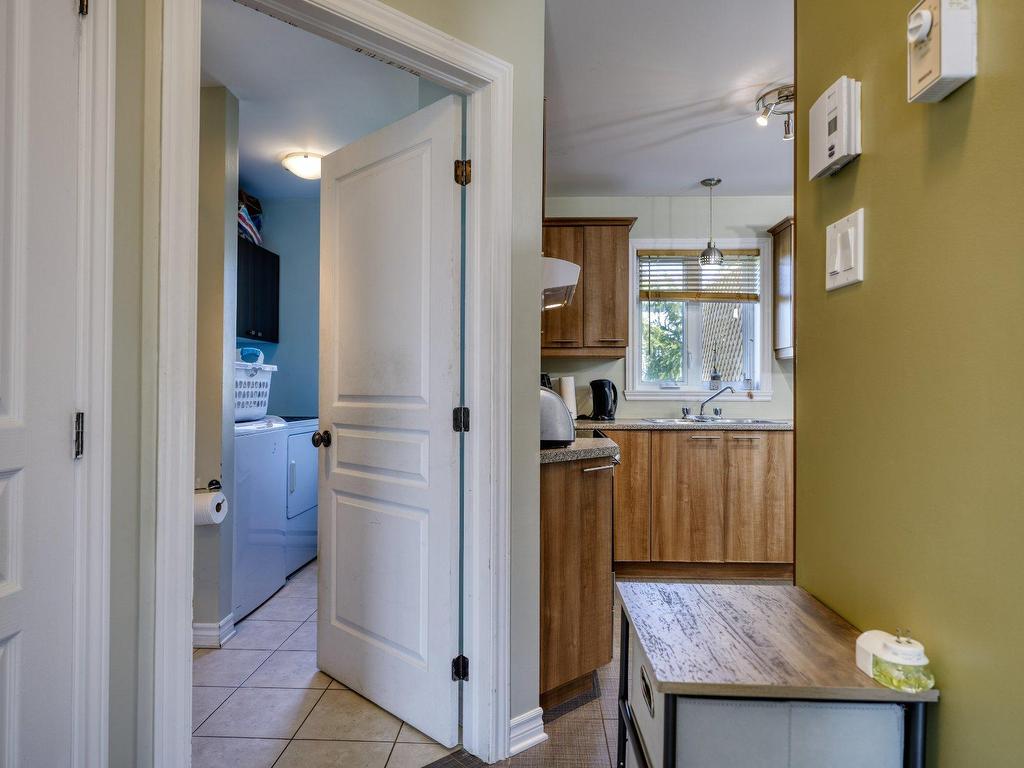 









3606

 - 3608


Rue Émilienne-Dubé

,
Rock Forest/Saint-Élie/Deauville (Sherbrooke),




QC
J1N0S1

