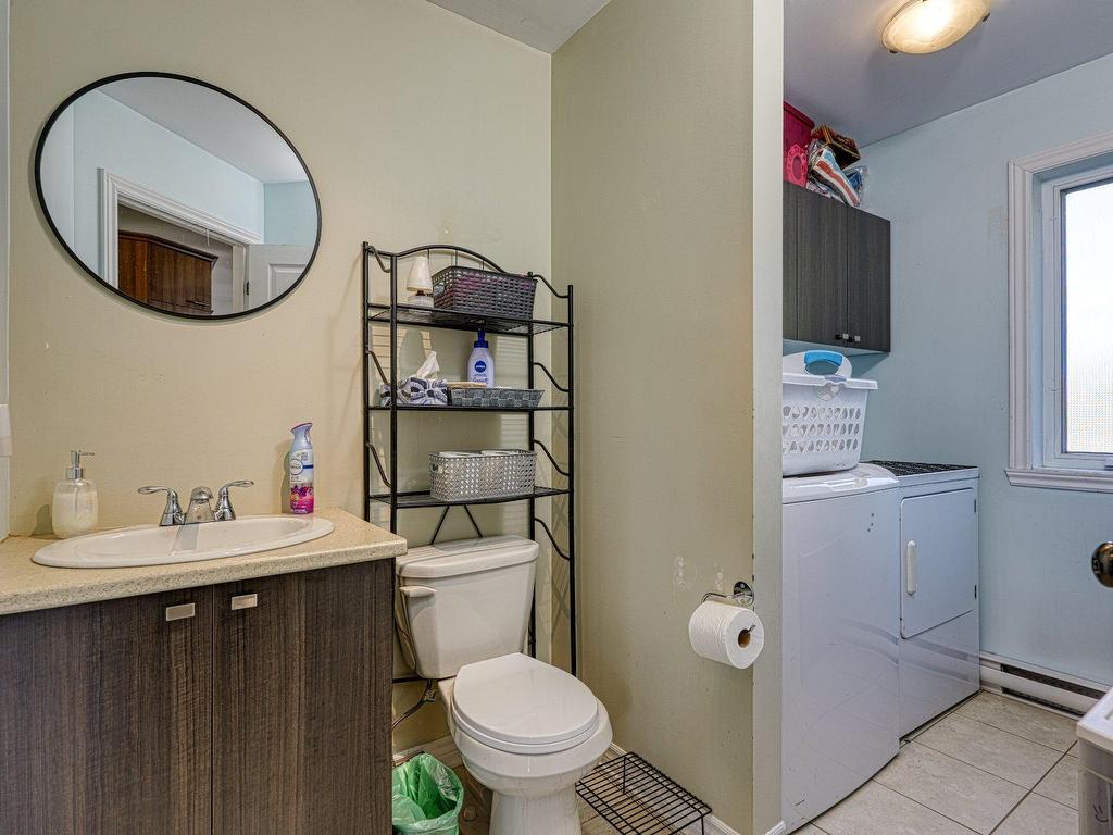 









3606

 - 3608


Rue Émilienne-Dubé

,
Rock Forest/Saint-Élie/Deauville (Sherbrooke),




QC
J1N0S1

