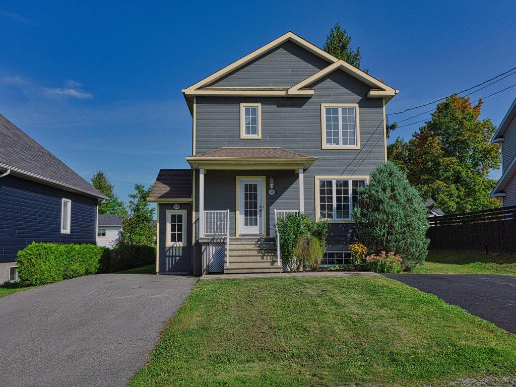 









3606

 - 3608


Rue Émilienne-Dubé

,
Rock Forest/Saint-Élie/Deauville (Sherbrooke),




QC
J1N0S1

