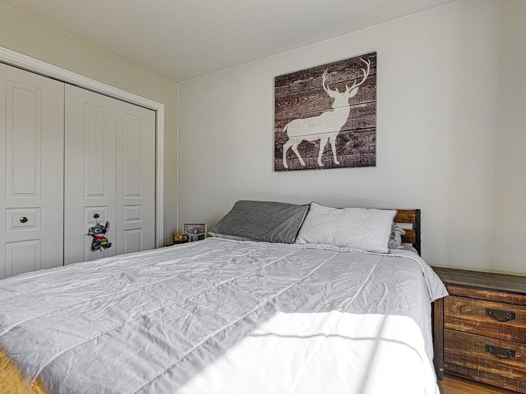 









3606

 - 3608


Rue Émilienne-Dubé

,
Rock Forest/Saint-Élie/Deauville (Sherbrooke),




QC
J1N0S1

