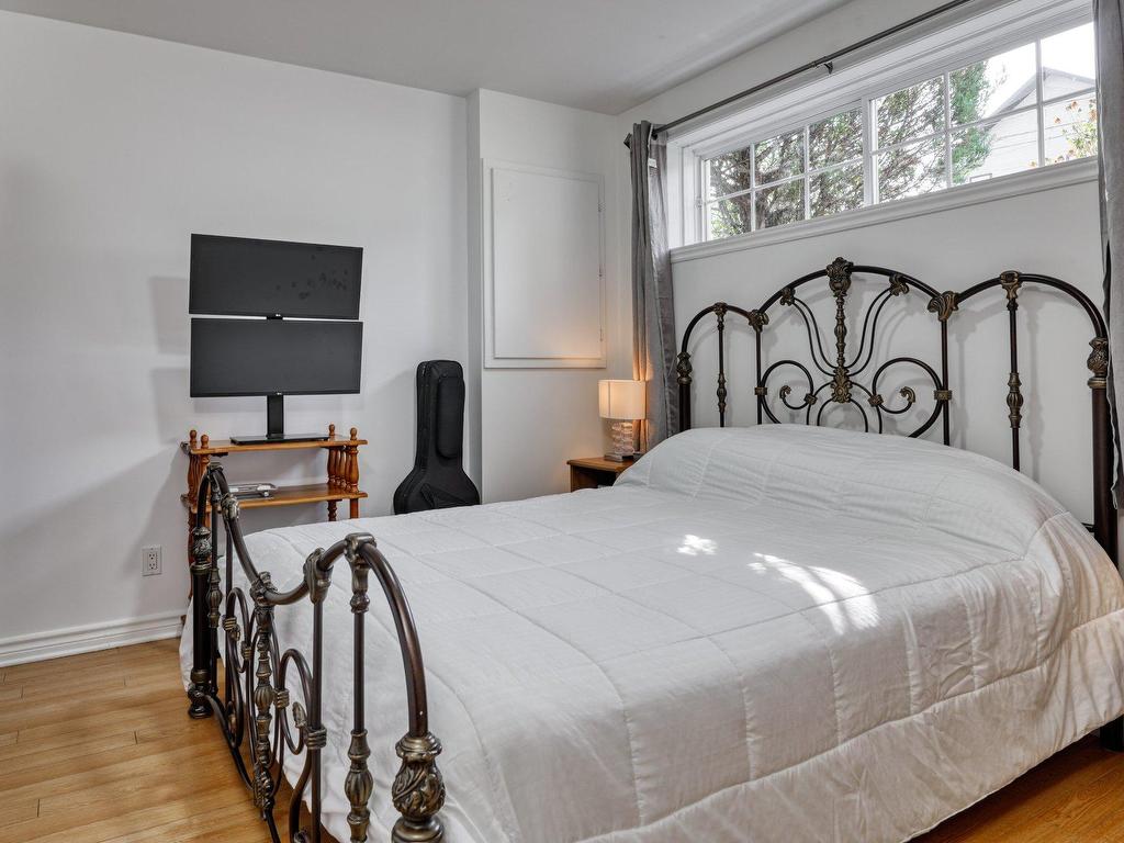 









3606

 - 3608


Rue Émilienne-Dubé

,
Rock Forest/Saint-Élie/Deauville (Sherbrooke),




QC
J1N0S1

