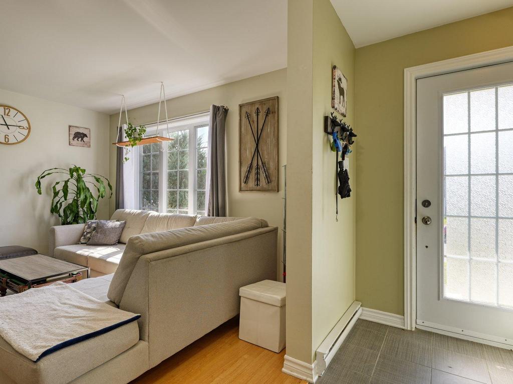 









3606

 - 3608


Rue Émilienne-Dubé

,
Rock Forest/Saint-Élie/Deauville (Sherbrooke),




QC
J1N0S1

