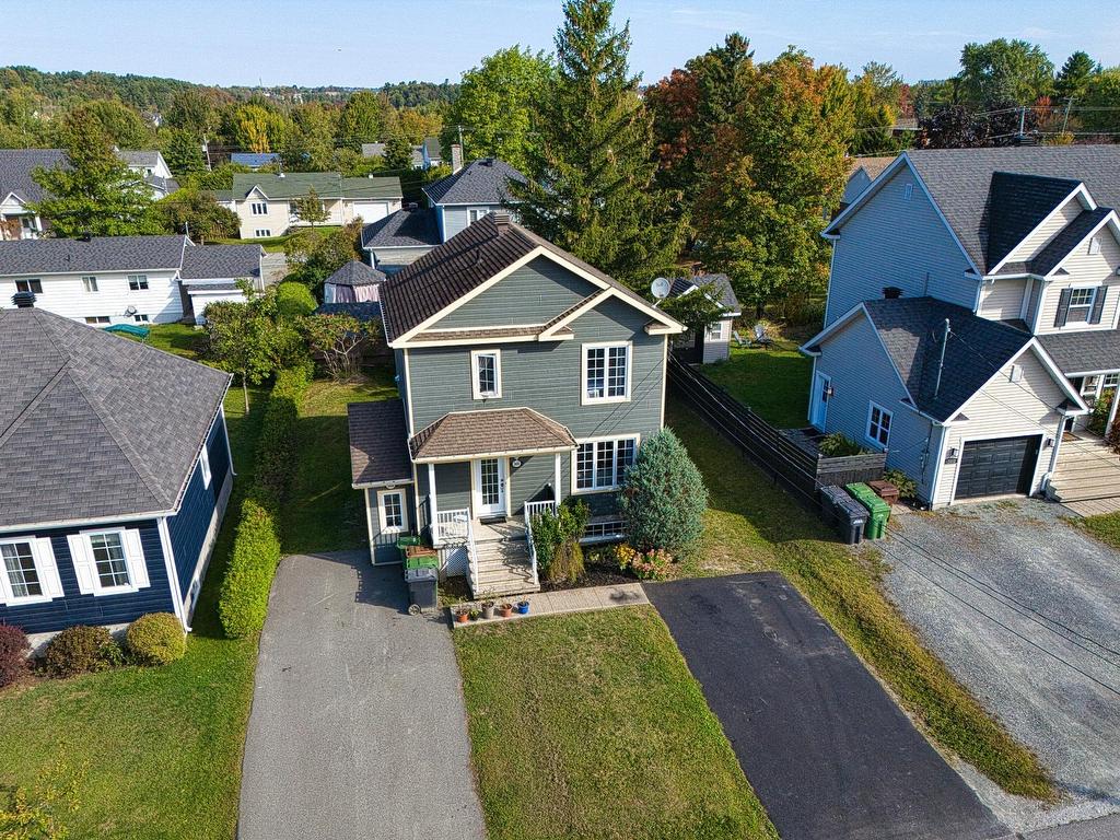 









3606

 - 3608


Rue Émilienne-Dubé

,
Rock Forest/Saint-Élie/Deauville (Sherbrooke),




QC
J1N0S1

