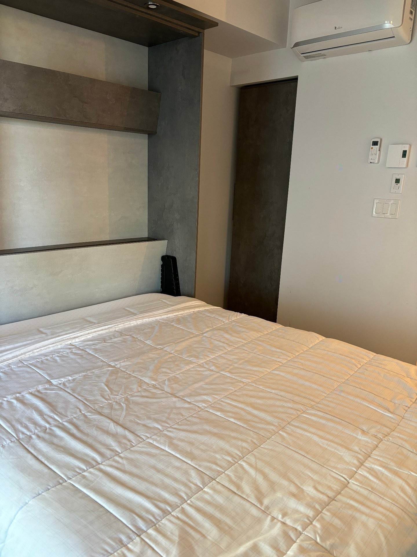 









2320


Rue Tupper

, 604,
Montréal (Ville-Marie),




QC
H3H0B8

