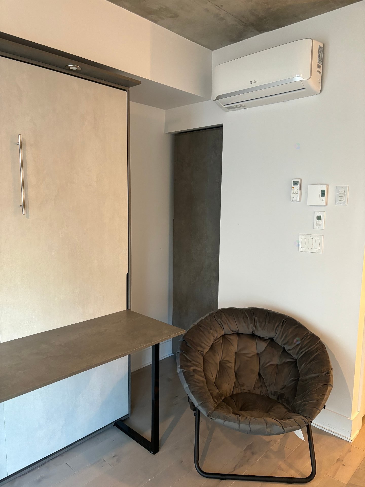 









2320


Rue Tupper

, 604,
Montréal (Ville-Marie),




QC
H3H0B8

