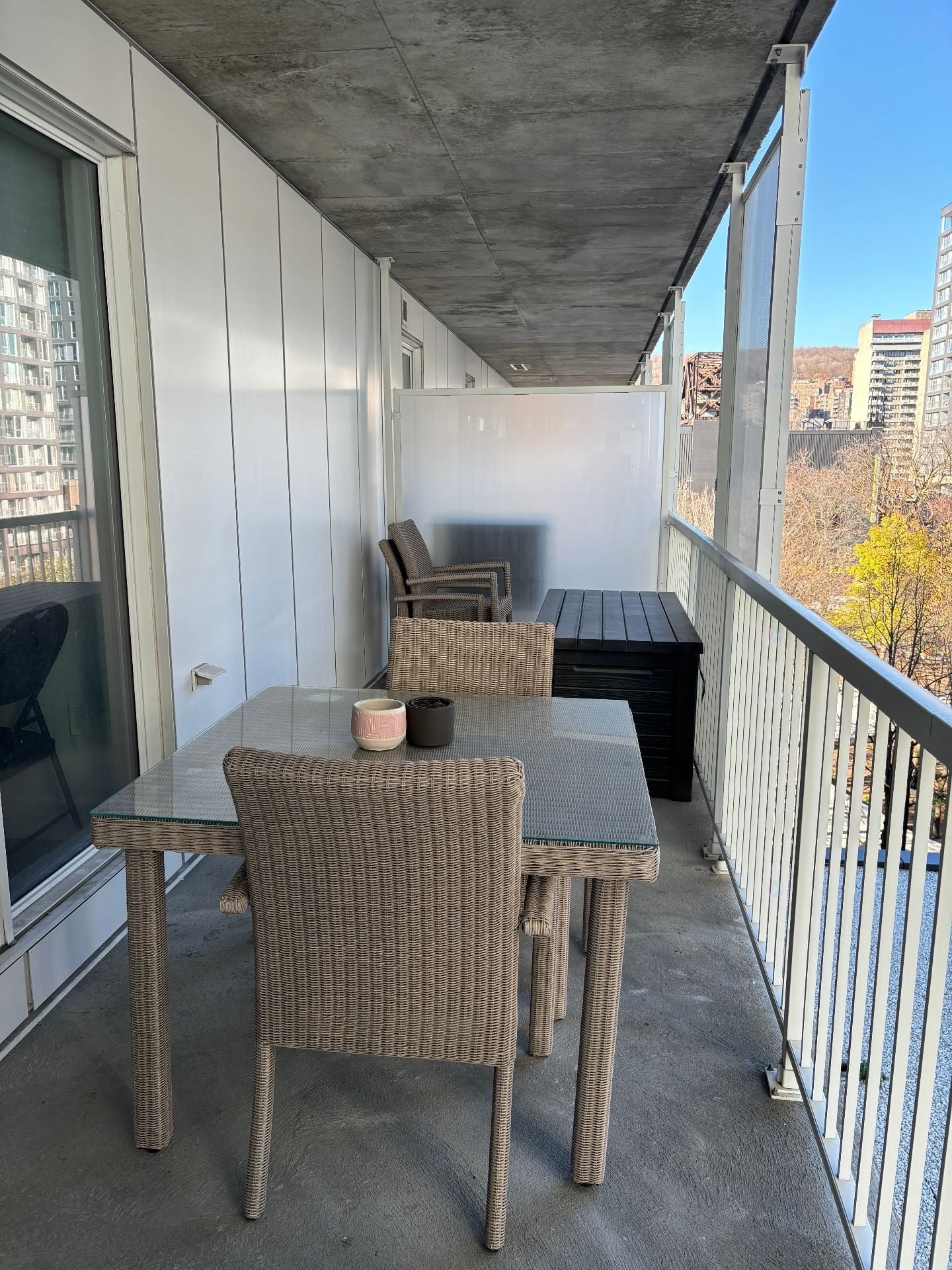 









2320


Rue Tupper

, 604,
Montréal (Ville-Marie),




QC
H3H0B8

