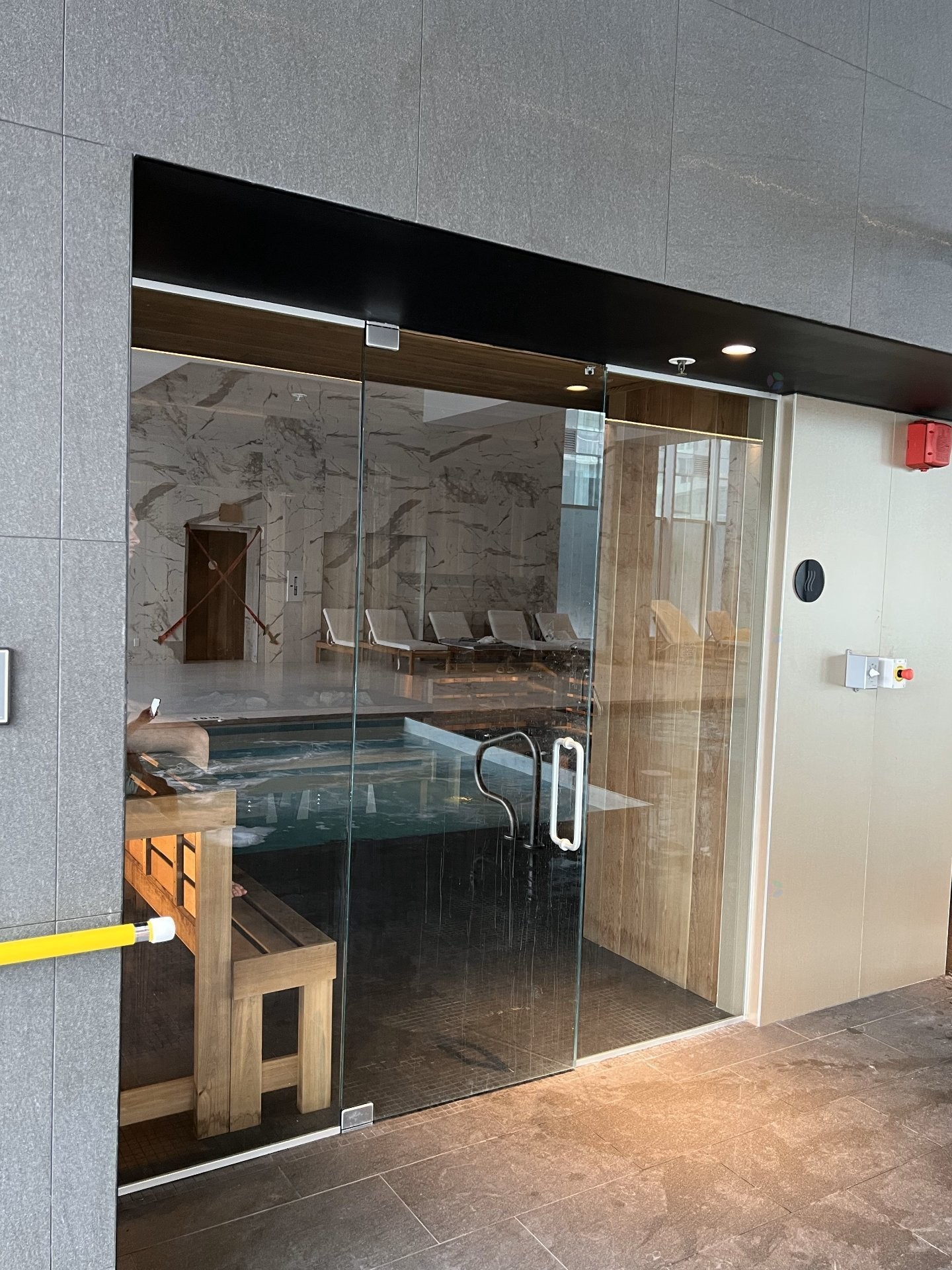 









2320


Rue Tupper

, 604,
Montréal (Ville-Marie),




QC
H3H0B8

