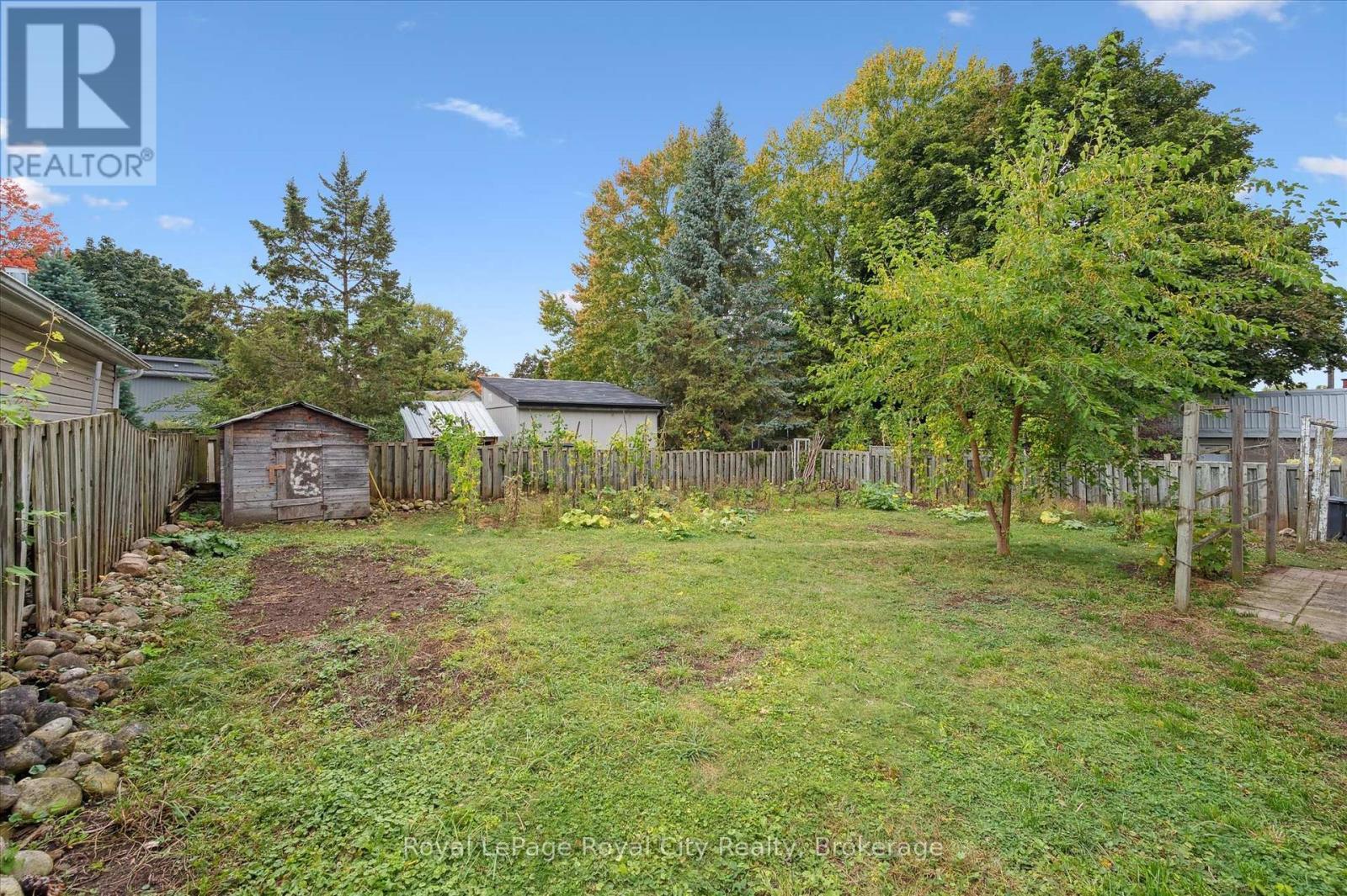 












193 EDINBURGH ROAD S

,
Guelph (Dovercliffe Park/Old University),




Ontario
N1G2H8

