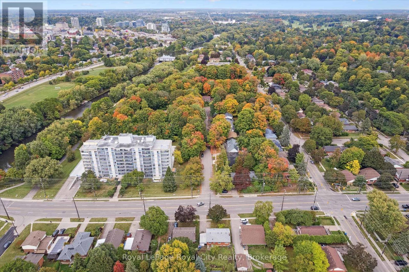 












193 EDINBURGH ROAD S

,
Guelph (Dovercliffe Park/Old University),




Ontario
N1G2H8

