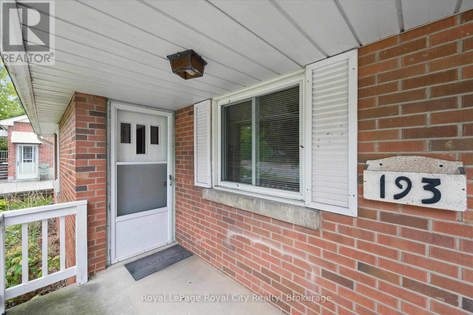 












193 EDINBURGH ROAD S

,
Guelph (Dovercliffe Park/Old University),




Ontario
N1G2H8


