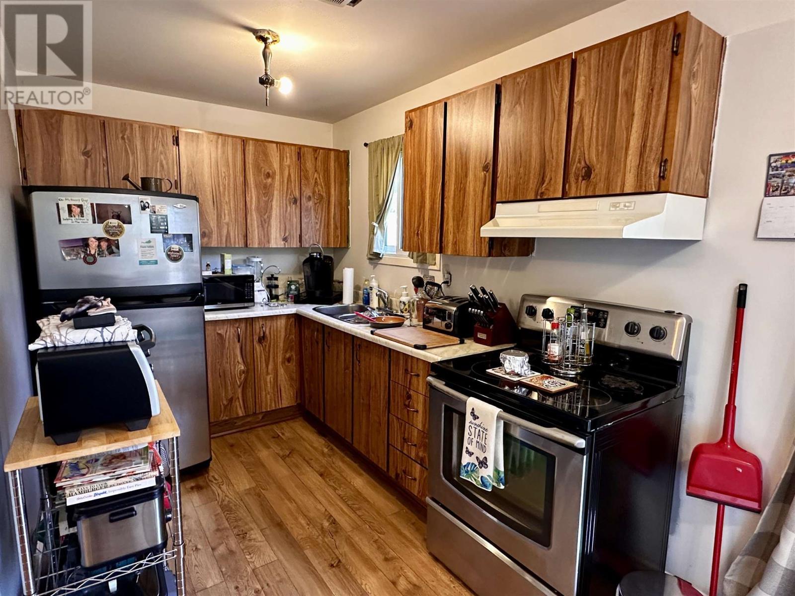 












19 Hergott AVE

,
Elliot Lake,




Ontario
P5A3B1

