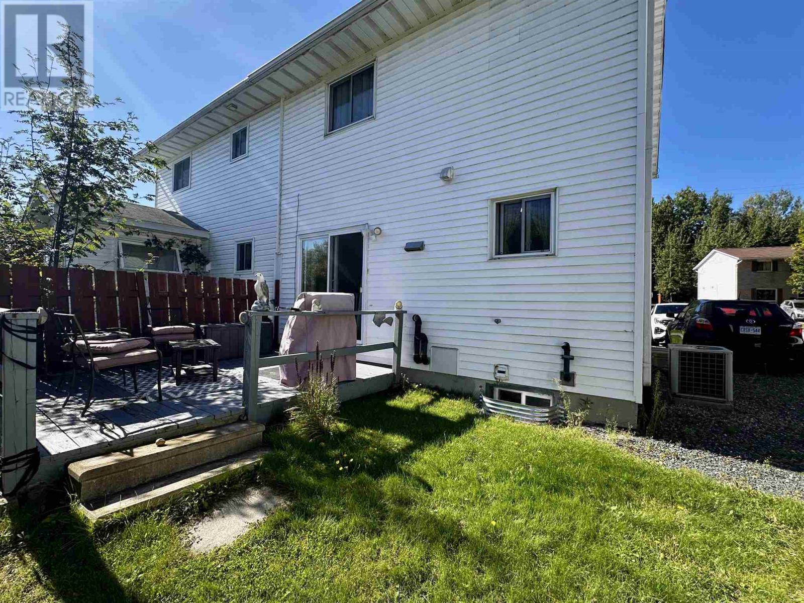 












19 Hergott AVE

,
Elliot Lake,




Ontario
P5A3B1

