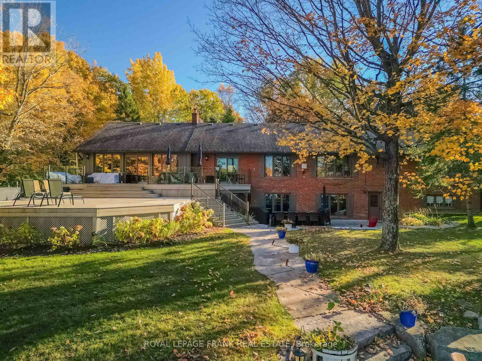 












1187 LAKEHURST ROAD

,
Trent Lakes,




Ontario
K0L1J0

