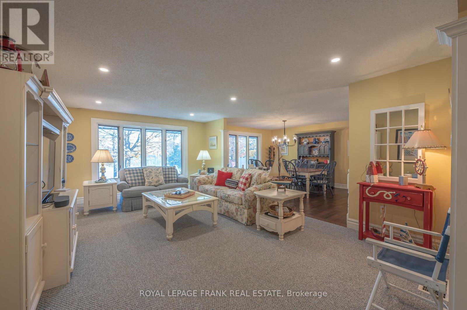












1187 LAKEHURST ROAD

,
Trent Lakes,




Ontario
K0L1J0

