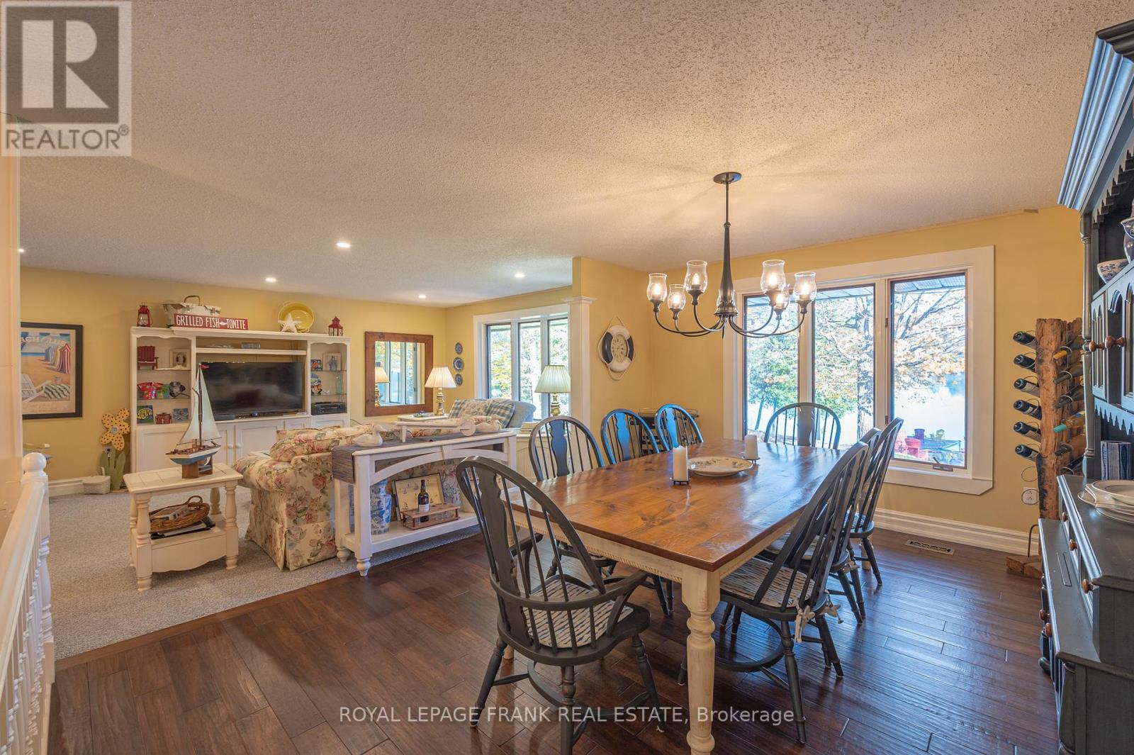 












1187 LAKEHURST ROAD

,
Trent Lakes,




Ontario
K0L1J0

