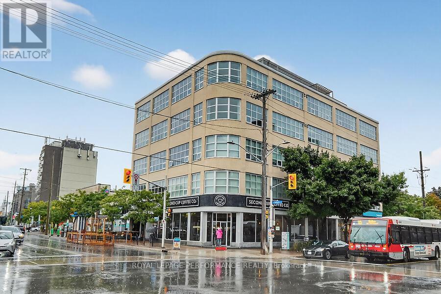 












4D - 120 HOLLAND AVENUE

,
Ottawa,




Ontario
K1Y0X6


