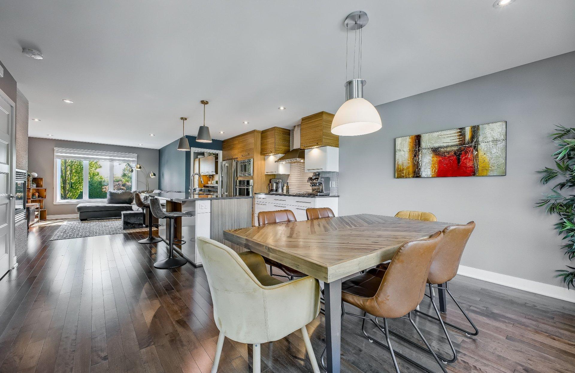 









301


Grand Boulevard O.

,
Saint-Bruno-de-Montarville,




QC
J3V1P9

