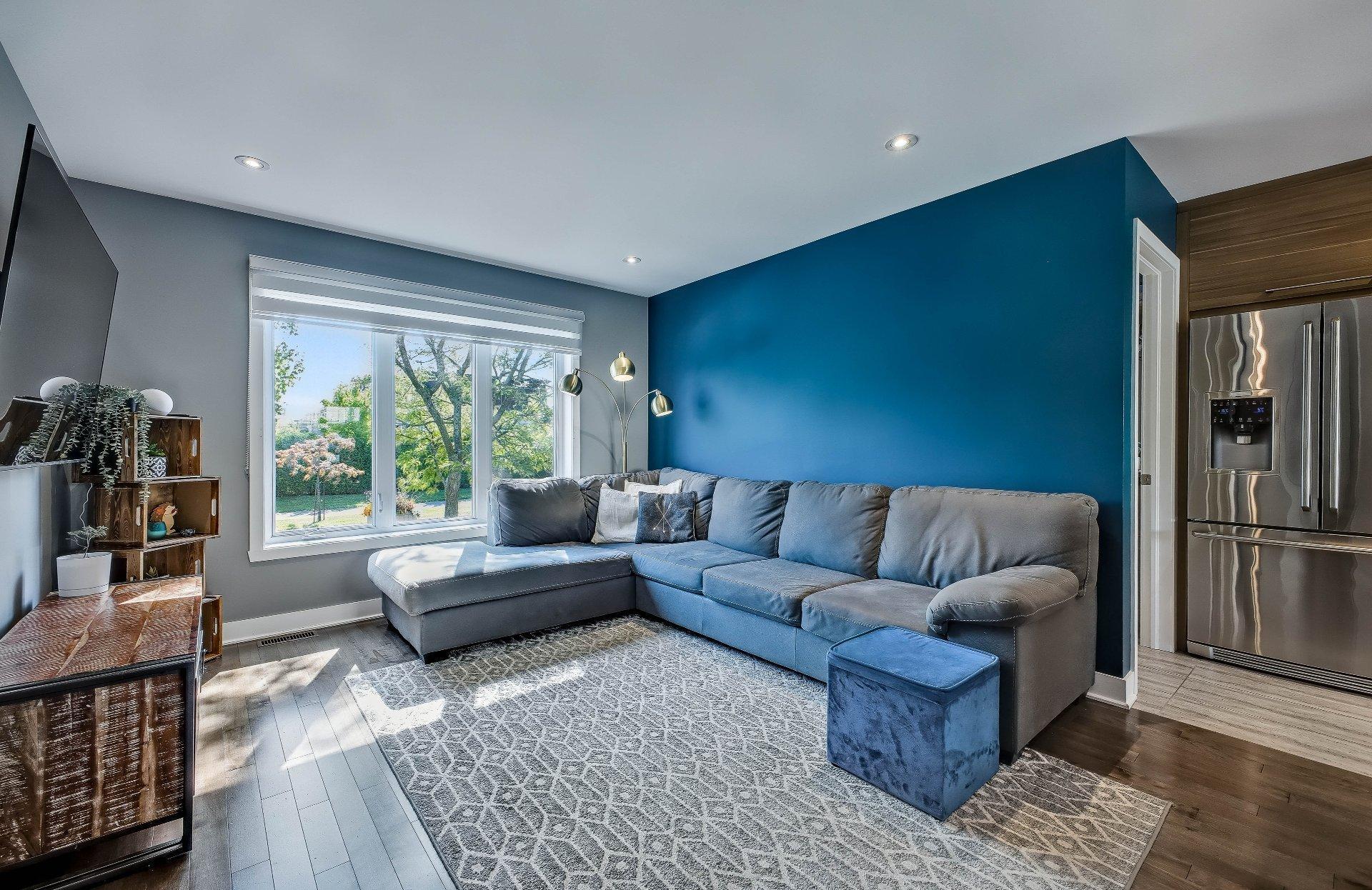 









301


Grand Boulevard O.

,
Saint-Bruno-de-Montarville,




QC
J3V1P9

