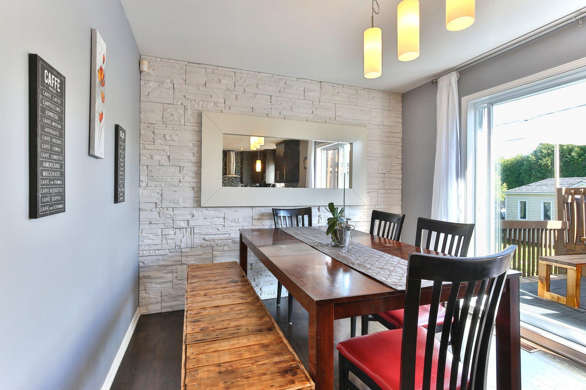 









200


Rue de l'Amarante

,
Saint-Jean-sur-Richelieu,




QC
J2W3E9

