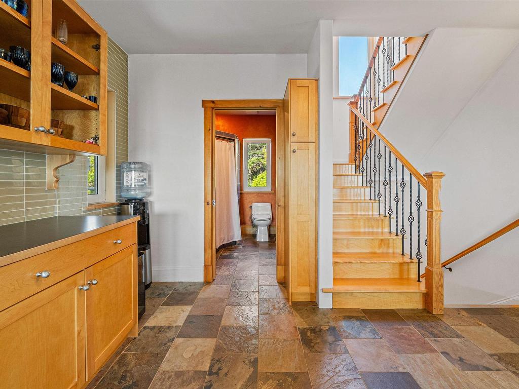 












687 Ketch Harbour Road

,
Portuguese Cove,




NS
B3V 1K2

