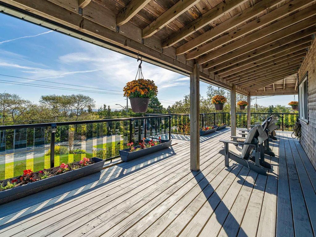 












687 Ketch Harbour Road

,
Portuguese Cove,




NS
B3V 1K2

