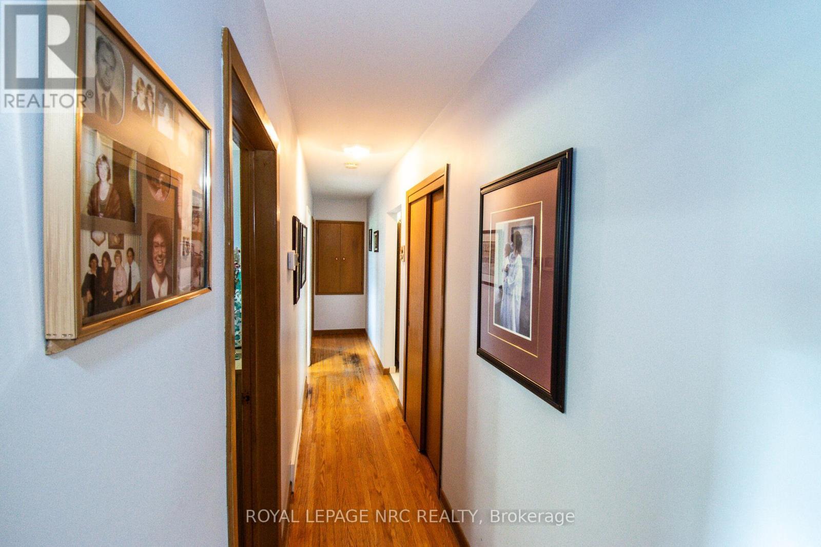 












73 LOCKVIEW CRESCENT

,
St. Catharines (Bunting/Linwell),




Ontario
L2M2T6

