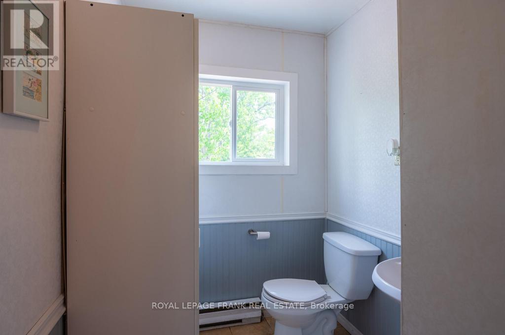 












48 FIRE ROUTE 81

,
Trent Lakes,




Ontario
K0L1J0

