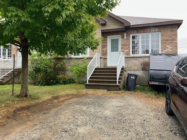 









58


Rue de la Bourgade

,
Gatineau (Gatineau),




QC
J8P0E2

